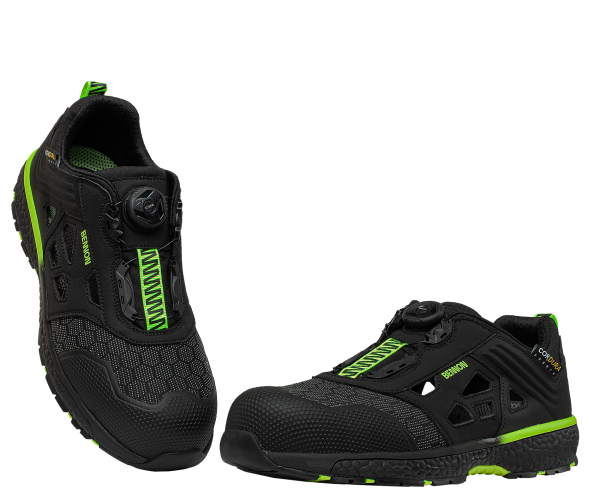 PREDATOR S1P ESD SANDAL
0