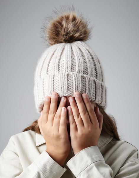 Dětská  zimní čepice s bambulí4